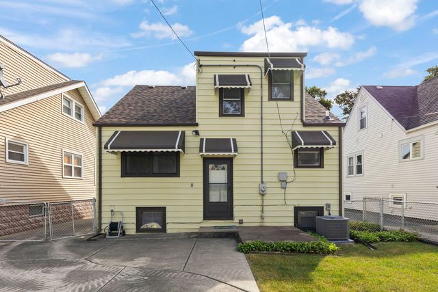 14918 Hamlin Avenue, Midlothian, IL 60445