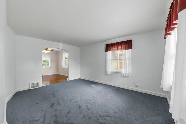 14918 Hamlin Avenue, Midlothian, IL 60445