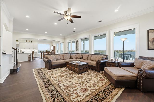 3900 Galleon, Galveston, TX 77554