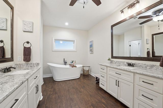 3900 Galleon, Galveston, TX 77554