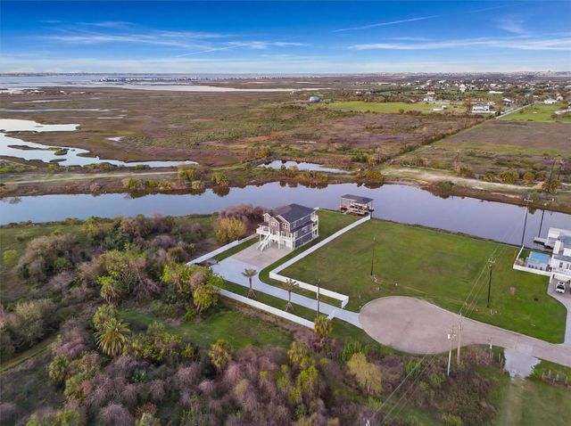 3900 Galleon, Galveston, TX 77554