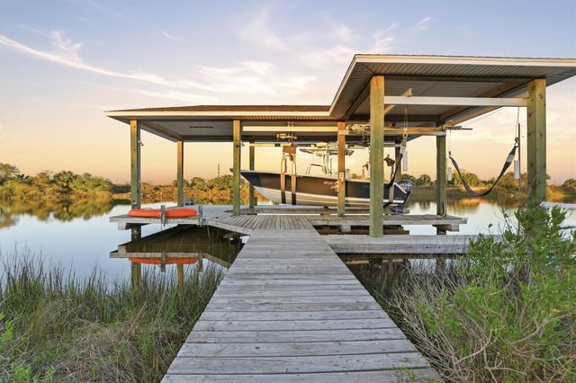 3900 Galleon, Galveston, TX 77554