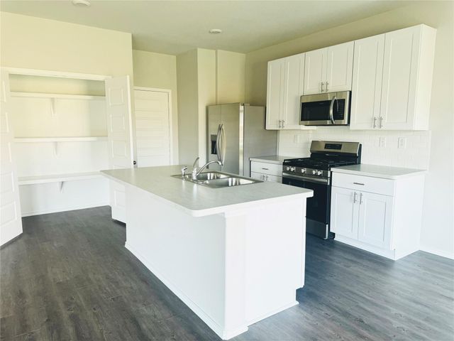 21214 Memorial Vista Drive, Houston, TX 77073