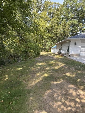 3200 W Long Lake Road, Orleans, MI 48865