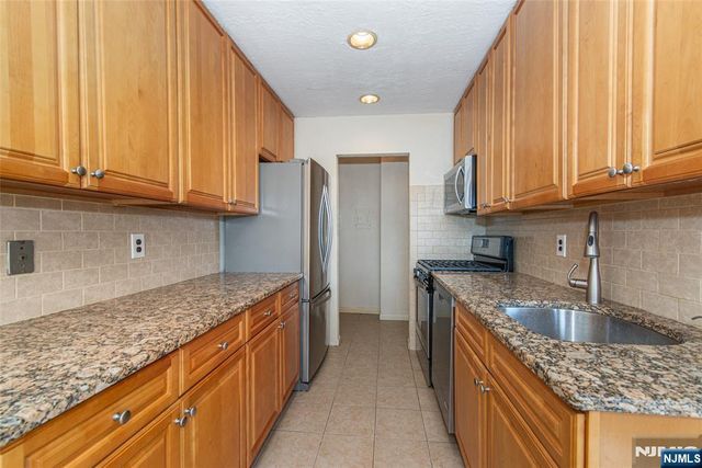 355 River Road Unit H, Nutley, NJ 07110