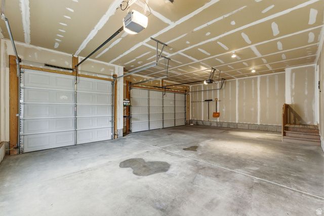 3533 N REMUDA DR, Farr West, UT 84404