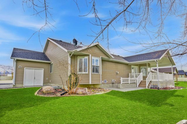 3533 N REMUDA DR, Farr West, UT 84404