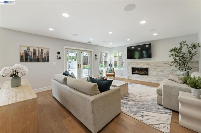 2642 Corte Vida, Pleasanton, CA 94566