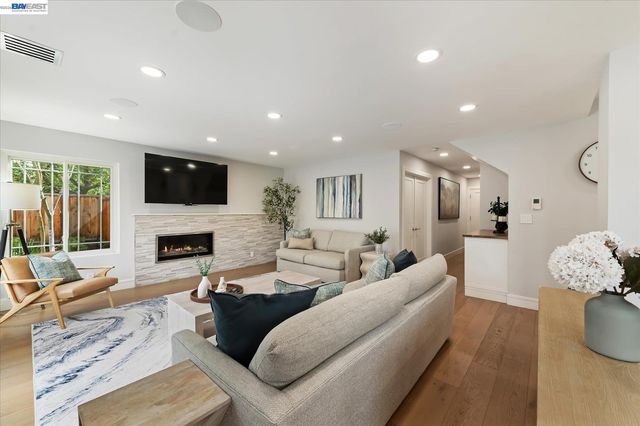 2642 Corte Vida, Pleasanton, CA 94566