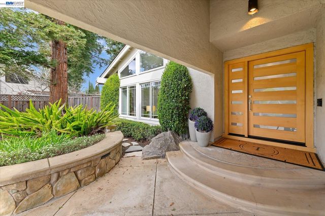 2642 Corte Vida, Pleasanton, CA 94566