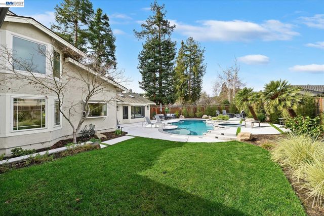 2642 Corte Vida, Pleasanton, CA 94566