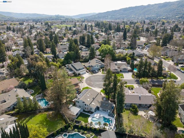 2642 Corte Vida, Pleasanton, CA 94566