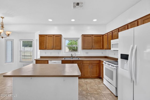 1274 E HAROLD Drive, San Tan Valley, AZ 85140