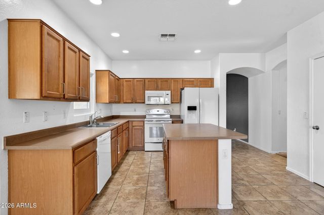 1274 E HAROLD Drive, San Tan Valley, AZ 85140