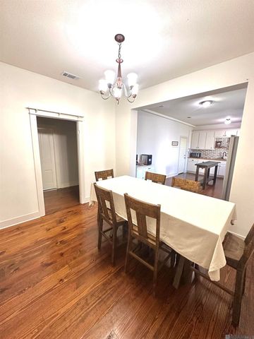 19647 Perrilloux Rd, Livingston, LA 70754