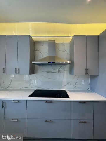 5024 CHESTNUT ST, Philadelphia, PA 19139