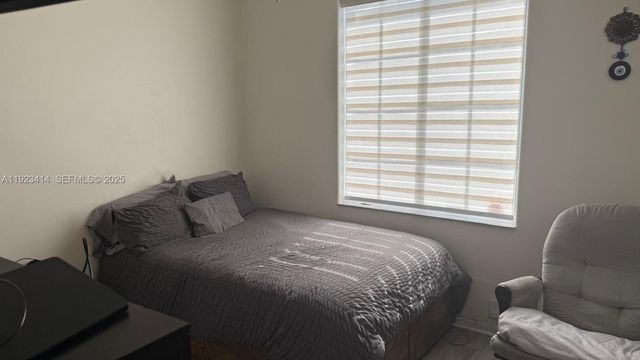 13839 SW 152nd Ter, Miami, FL 33177