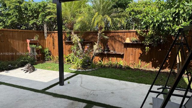 13839 SW 152nd Ter, Miami, FL 33177