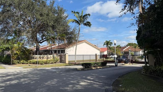 13839 SW 152nd Ter, Miami, FL 33177