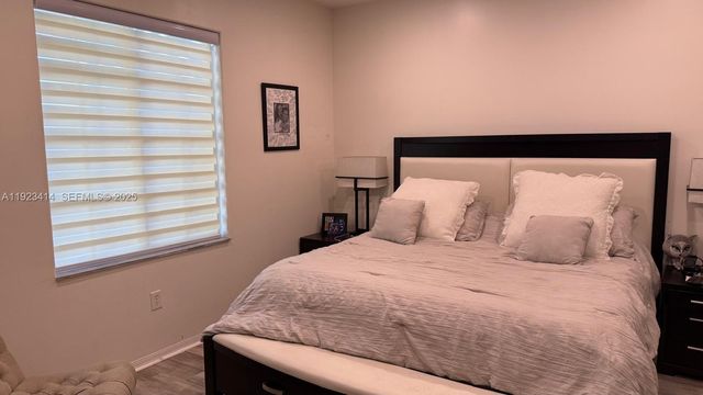 13839 SW 152nd Ter, Miami, FL 33177