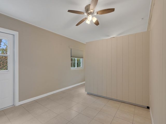 6425 4th Place, Vero Beach, FL 32968