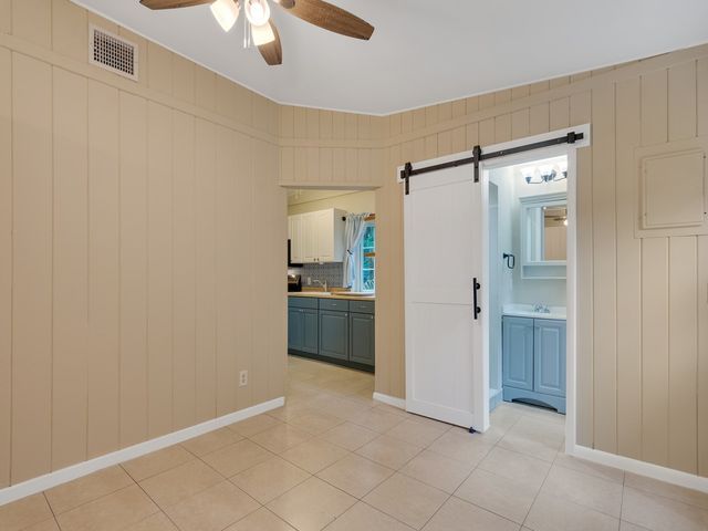 6425 4th Place, Vero Beach, FL 32968