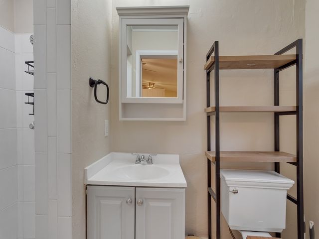 6425 4th Place, Vero Beach, FL 32968