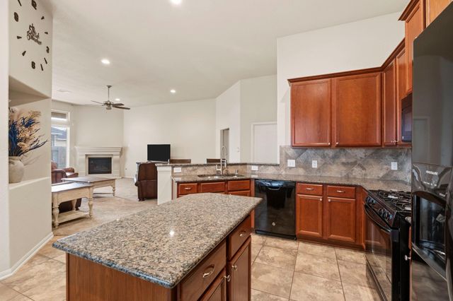 2827 Intrepid Trail, Rosenberg, TX 77471