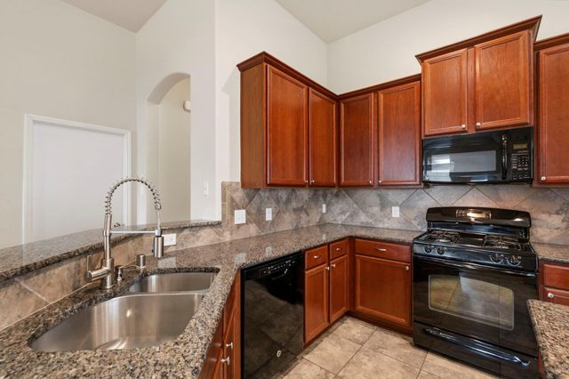 2827 Intrepid Trail, Rosenberg, TX 77471