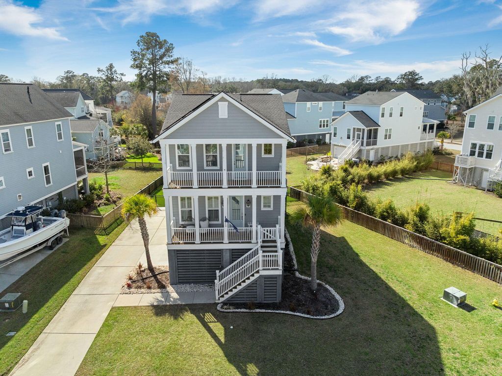 Image 46 of property listing at 2410 Lieutenant Dozier Drive, Johns Island, SC 29455