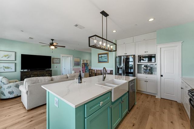 4121 Pointe West Drive 302, Galveston, TX 77554