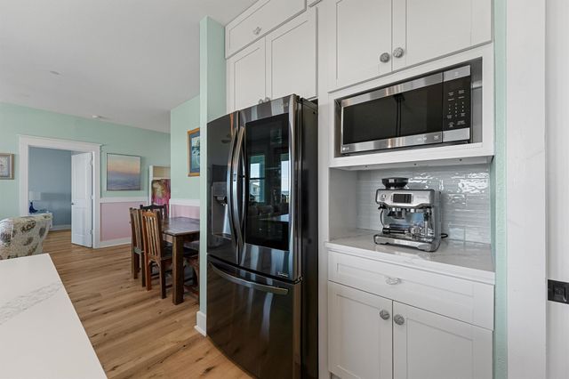 4121 Pointe West Drive 302, Galveston, TX 77554