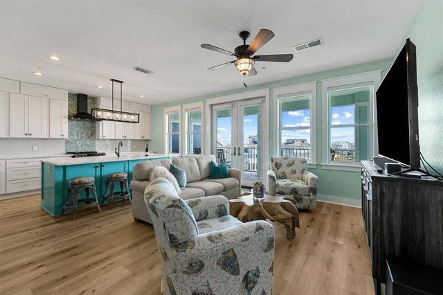 4121 Pointe West Drive 302, Galveston, TX 77554