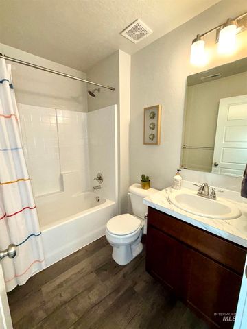 4966 W Philomena St, Meridian, ID 83646