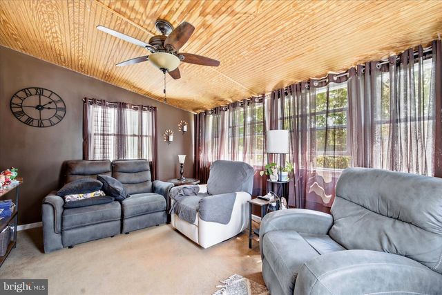 224 S SWARTHMORE AVE, Ridley Park, PA 19078