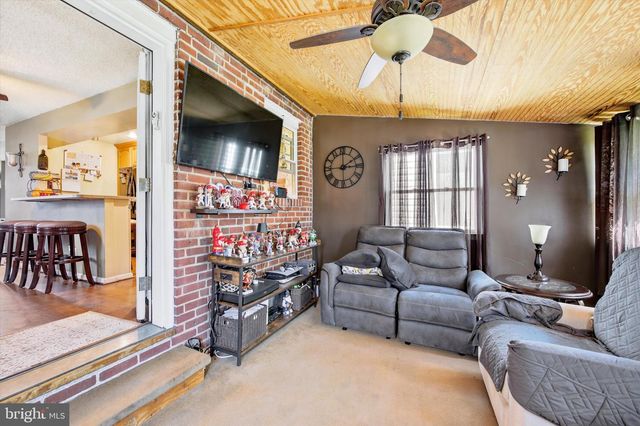 224 S SWARTHMORE AVE, Ridley Park, PA 19078