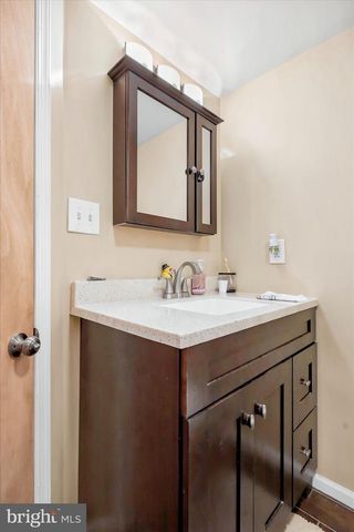 224 S SWARTHMORE AVE, Ridley Park, PA 19078