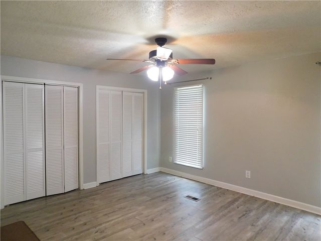 402 Higgs Drive, Bryan, TX 77807