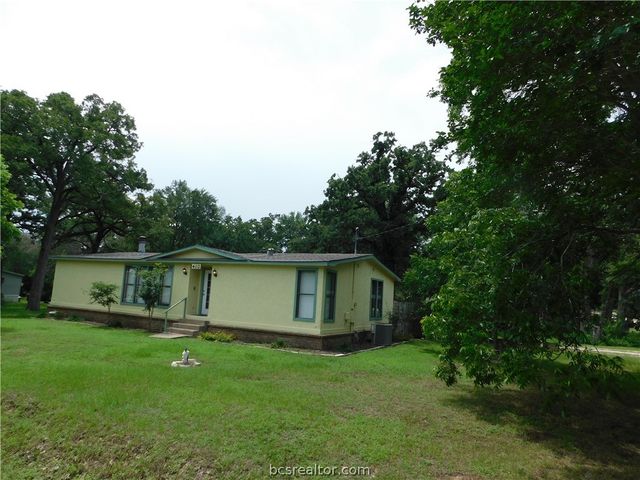 402 Higgs Drive, Bryan, TX 77807