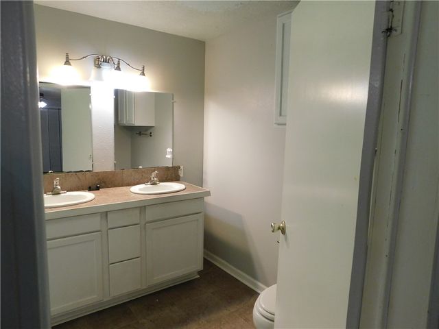 402 Higgs Drive, Bryan, TX 77807