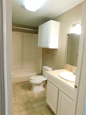 402 Higgs Drive, Bryan, TX 77807