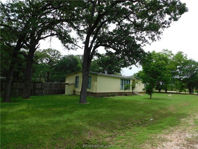 402 Higgs Drive, Bryan, TX 77807