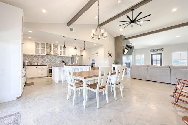 1100 Calhoun RD, Eagle Lake, TX 77434