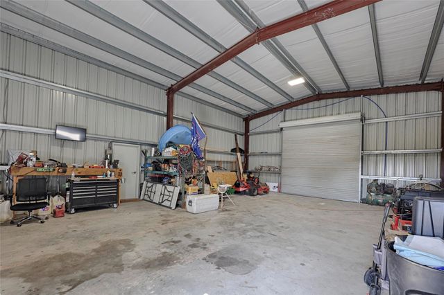 1100 Calhoun RD, Eagle Lake, TX 77434