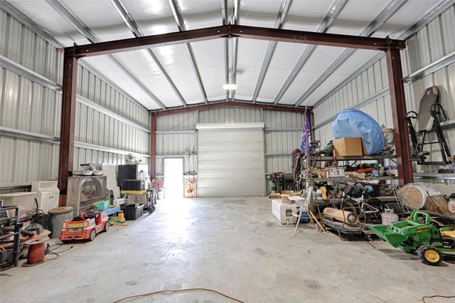 1100 Calhoun RD, Eagle Lake, TX 77434