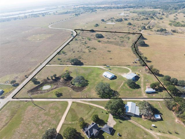 1100 Calhoun RD, Eagle Lake, TX 77434