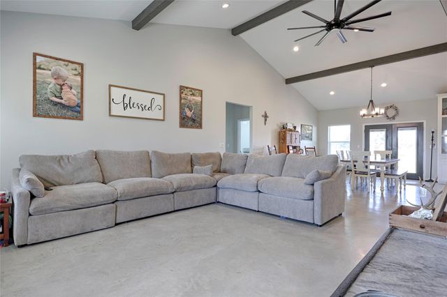 1100 Calhoun RD, Eagle Lake, TX 77434