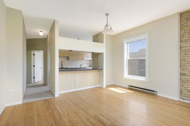 2421 Emerson Avenue S 107, Minneapolis, MN 55405