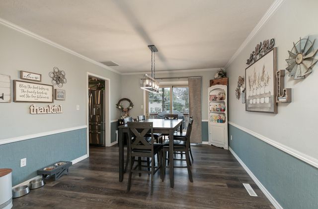 1039 E Manchester Drive, Springfield, MO 65810