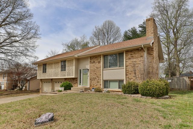 1039 E Manchester Drive, Springfield, MO 65810